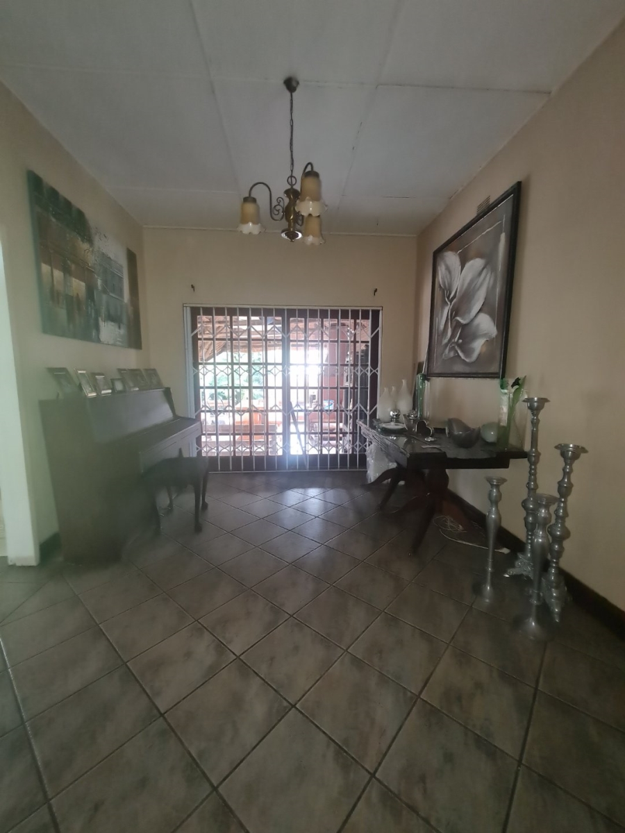 5 Bedroom Property for Sale in Sasolburg Free State